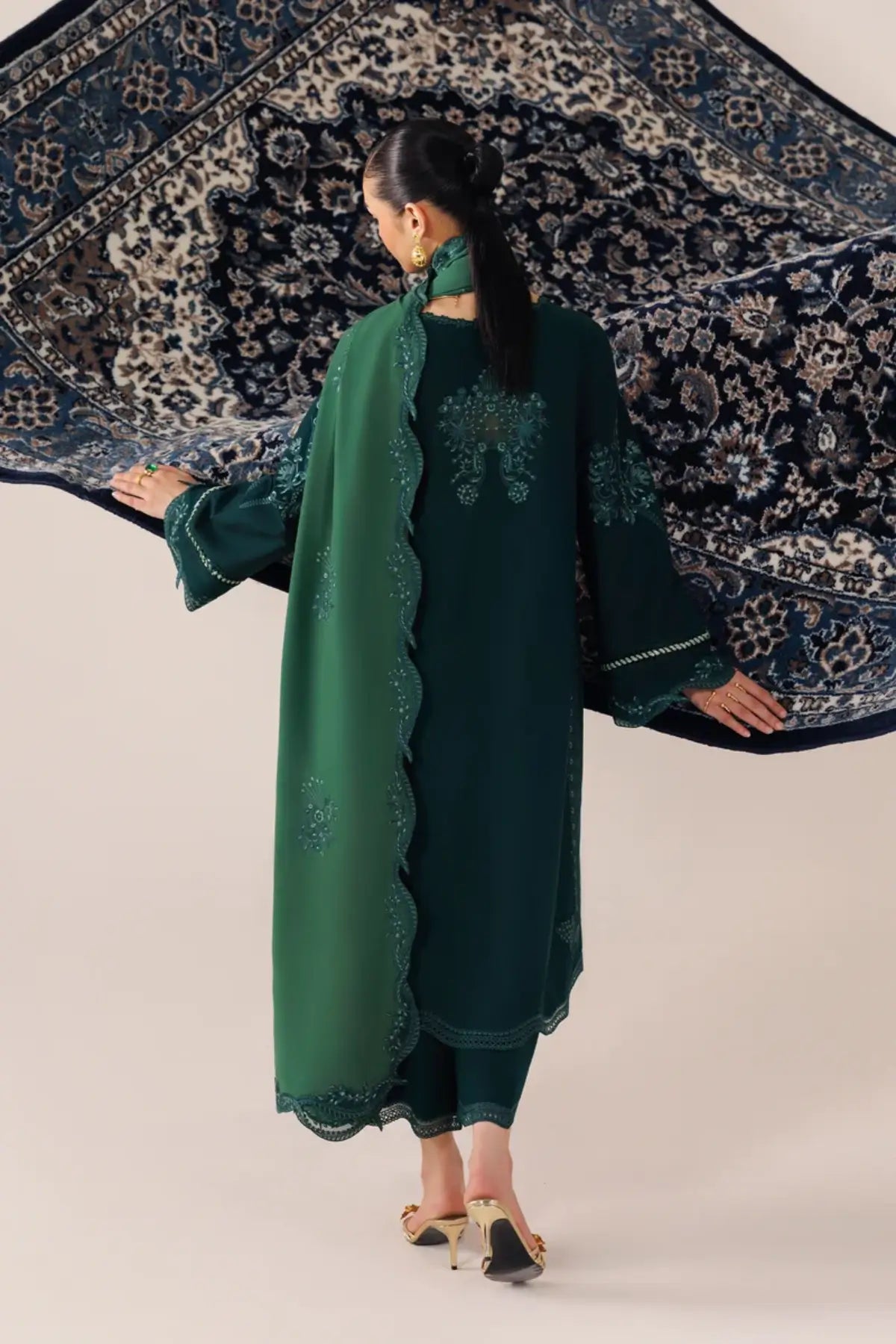Qalamkar QLW-09 Roma emerald green embroidered linen stitched suit with linen shawl