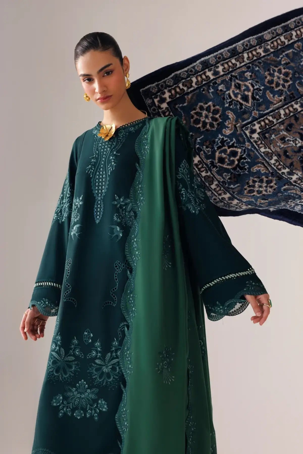 Qalamkar QLW-09 Roma emerald green embroidered linen stitched suit with linen shawl