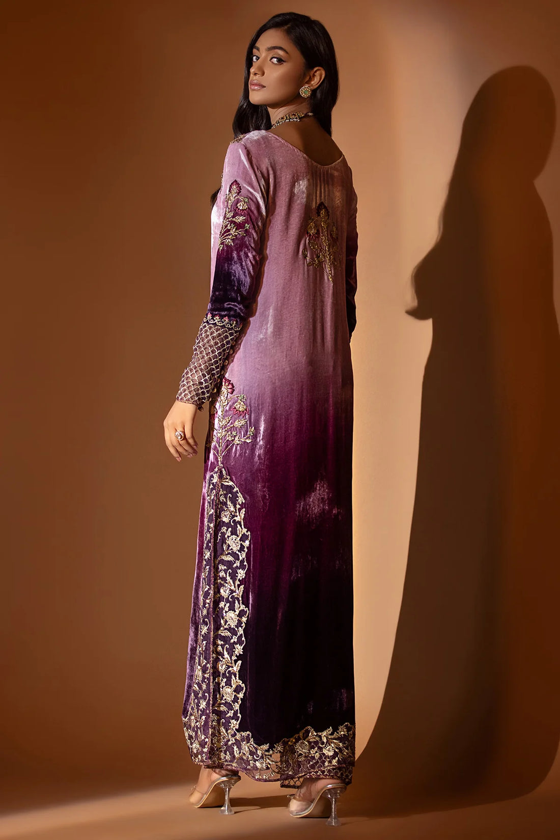 Purple ombré velvet shirt with gold embroidery, embossed silk pants, and organza dupatta – Pakistani formal wear at Pakistanimoda

