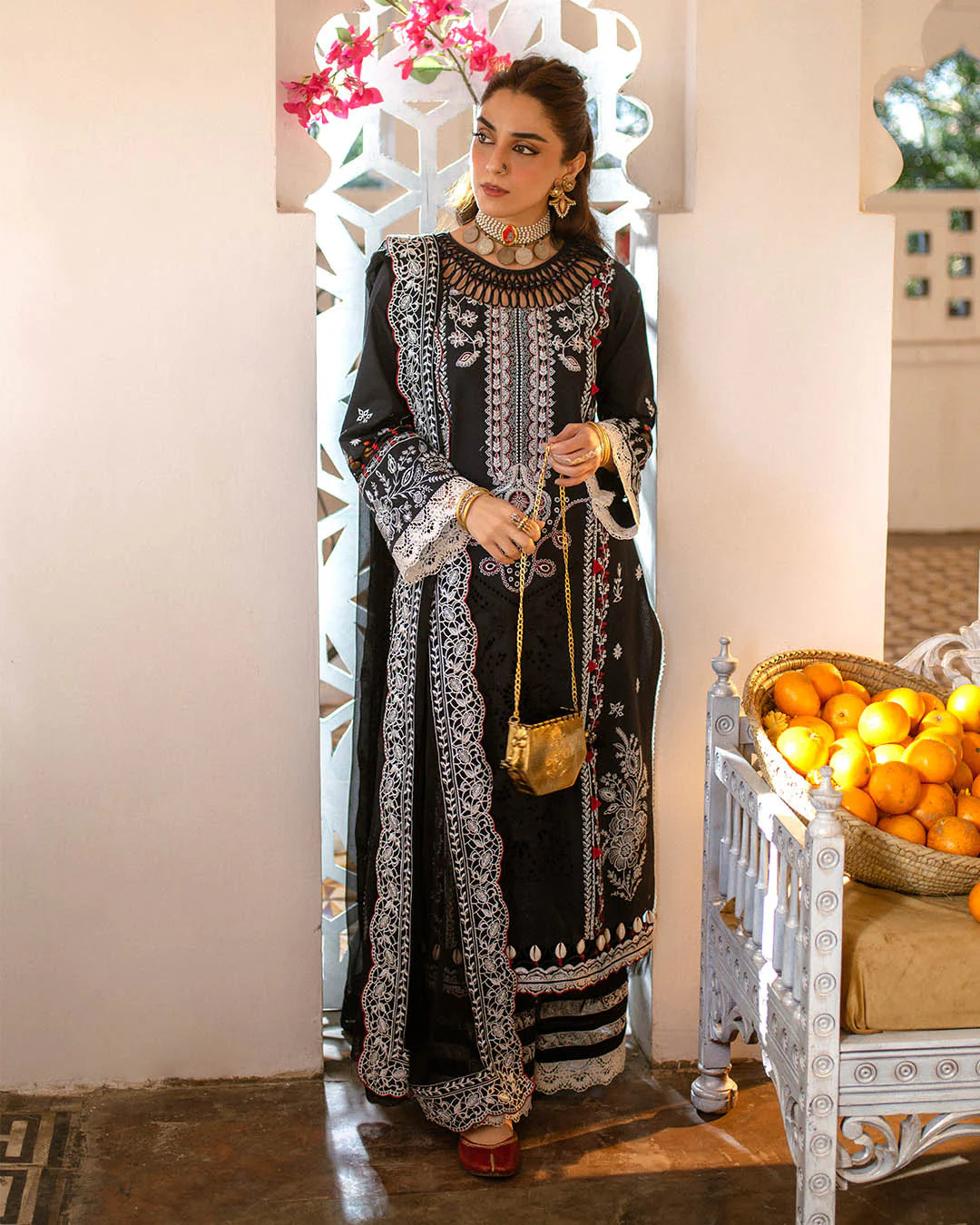 Raya- Sajna Lawn 25 Outfit By- Maya Ali