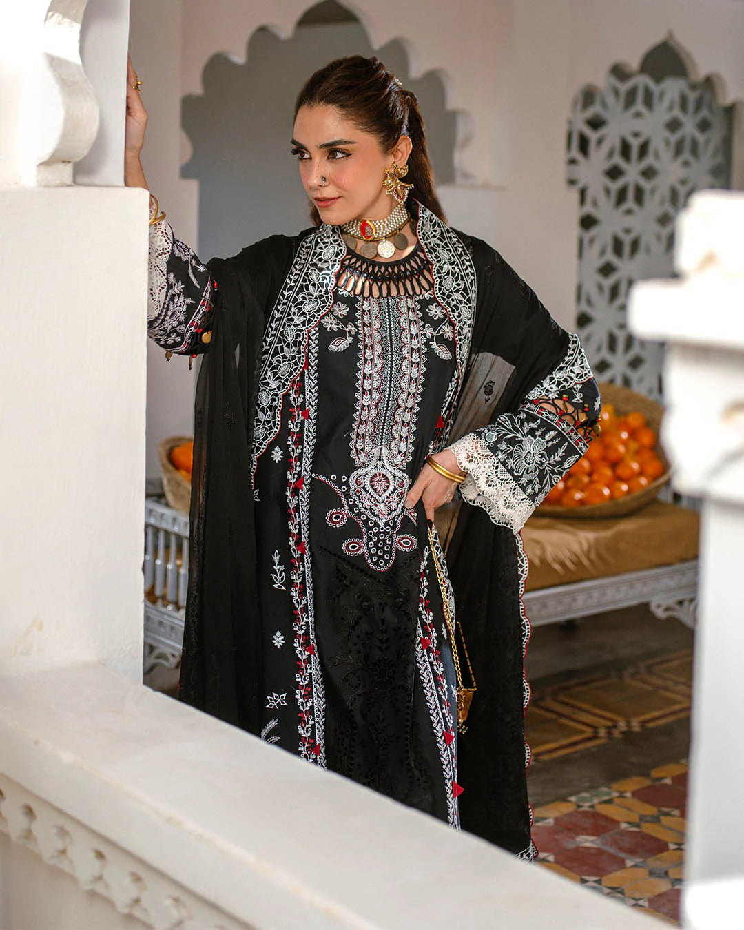 Raya- Sajna Lawn 25 Outfit By- Maya Ali