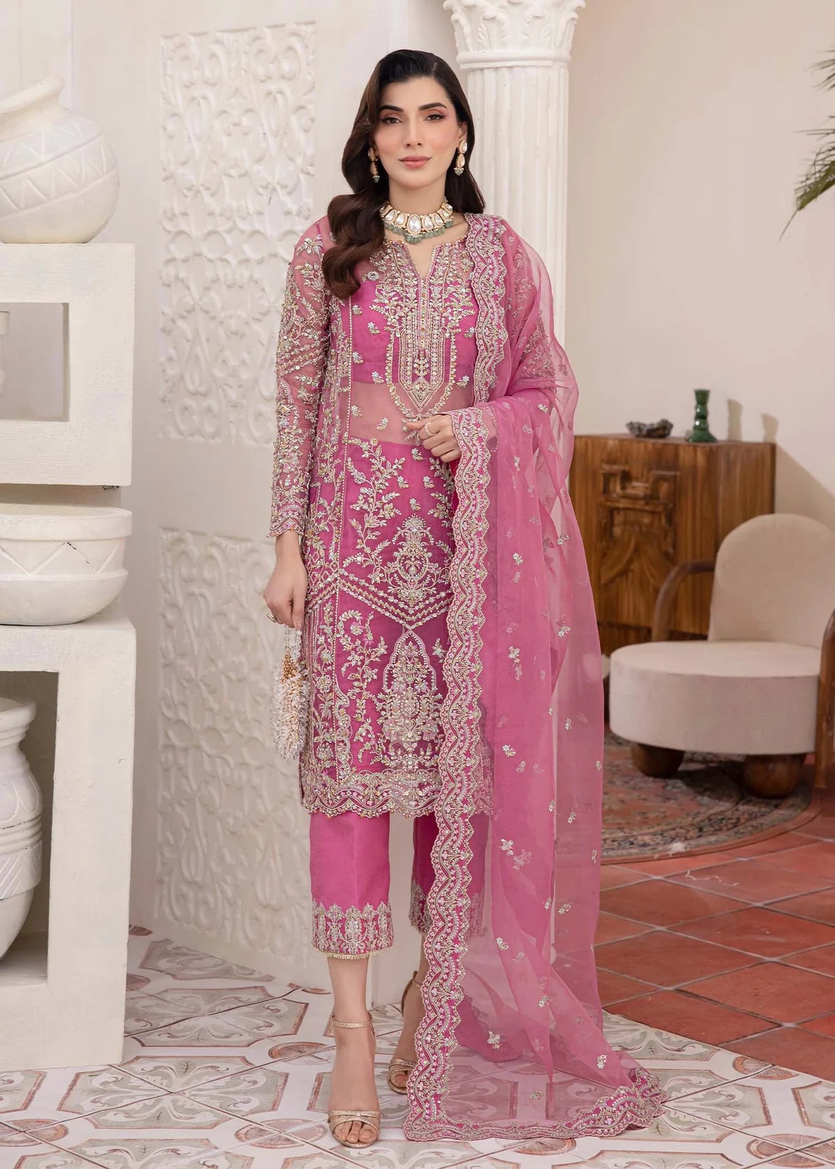 Mauve organza Pakistani dress with pearls, floral embroidery, net dupatta, and wide-leg culottes – ideal for formal events in USA, UK, and Canada.
