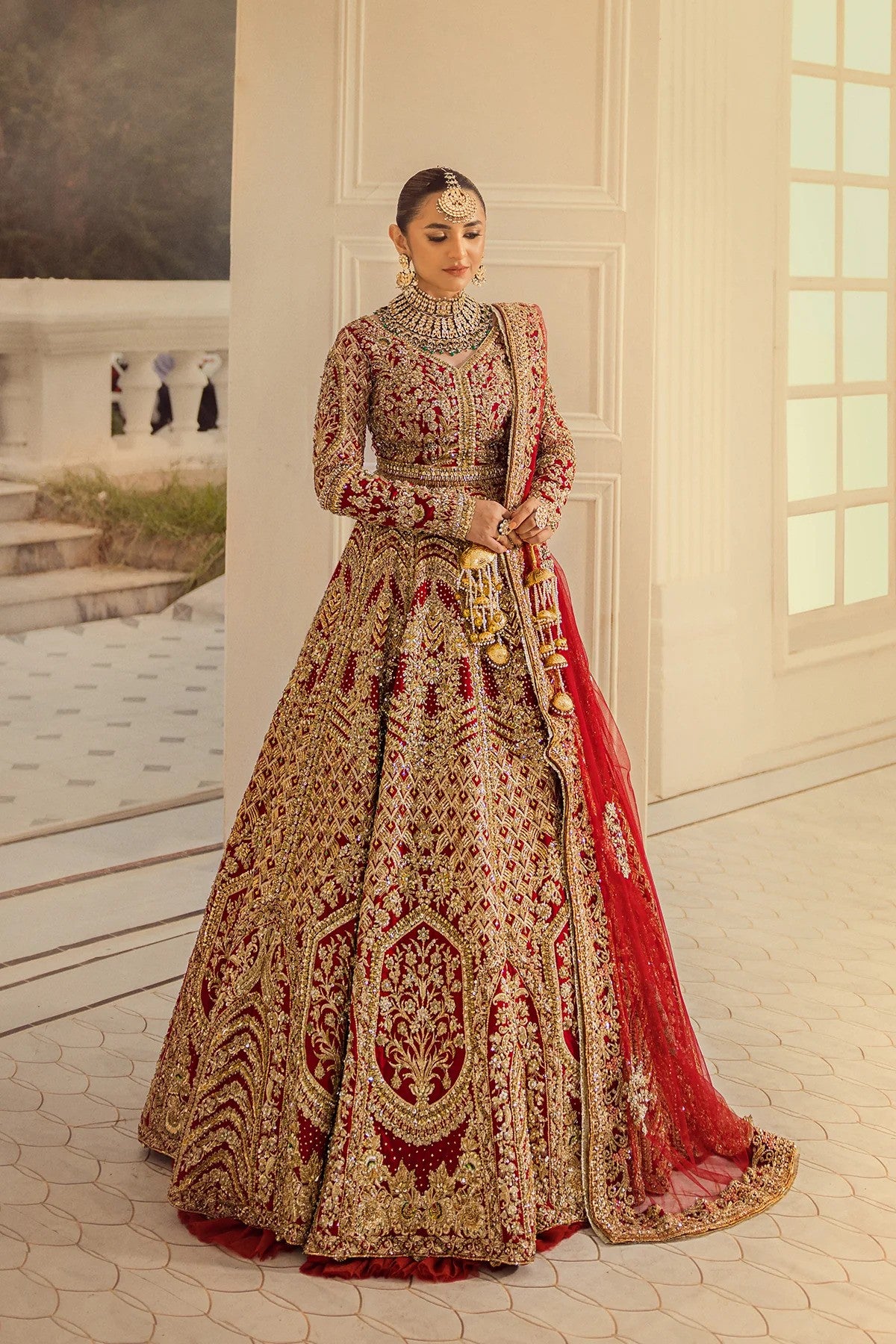 Marriage Golden Bridal Lehenga With Red Dupatta Maria B Bridal Couture Lehenga Choli Red Zenia Marriage Golden Bridal Lehenga With Red Dupatta Maria B Bridal Couture Lehenga Choli Red Zenia