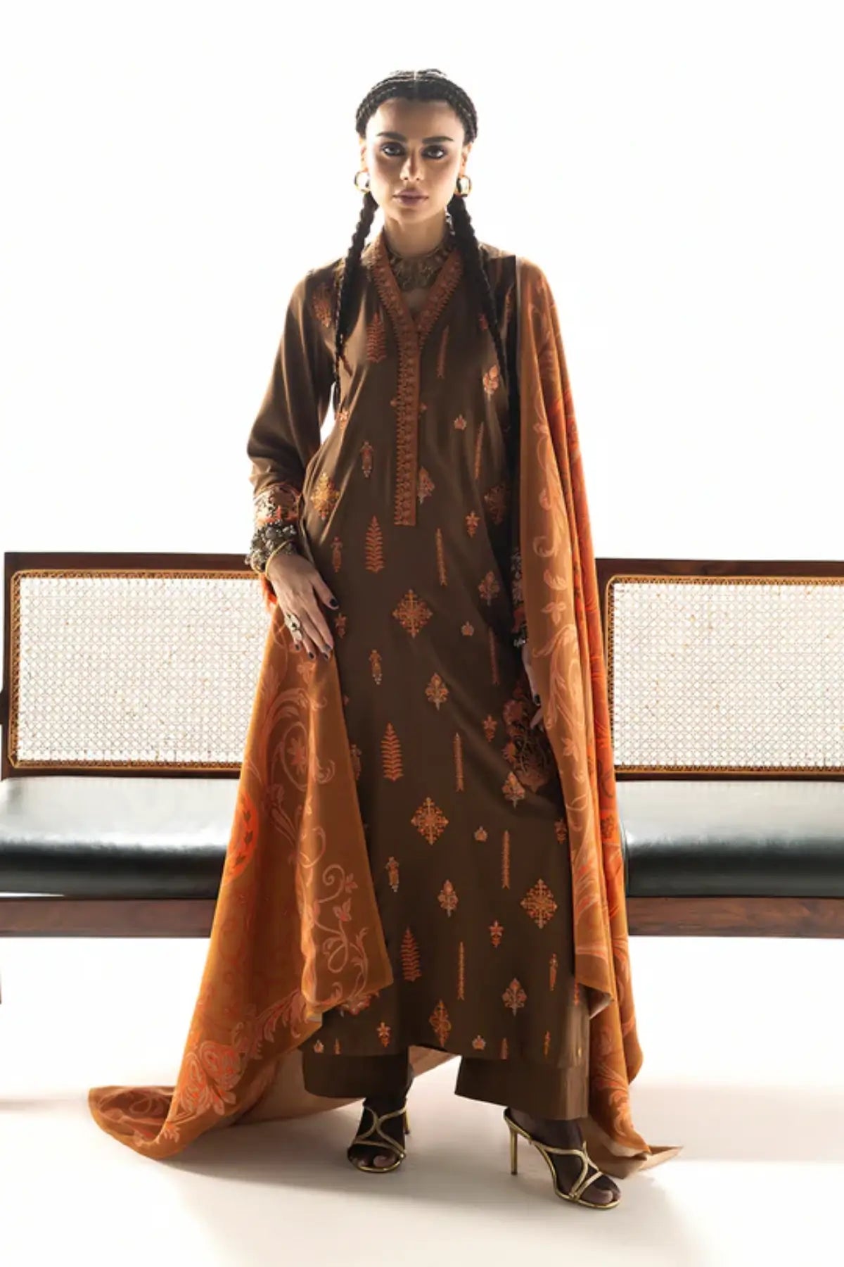 Zainab Chottani Rovi brown Marina twill winter outfit with patterned shawl for casual use, available at Pakistanimoda.