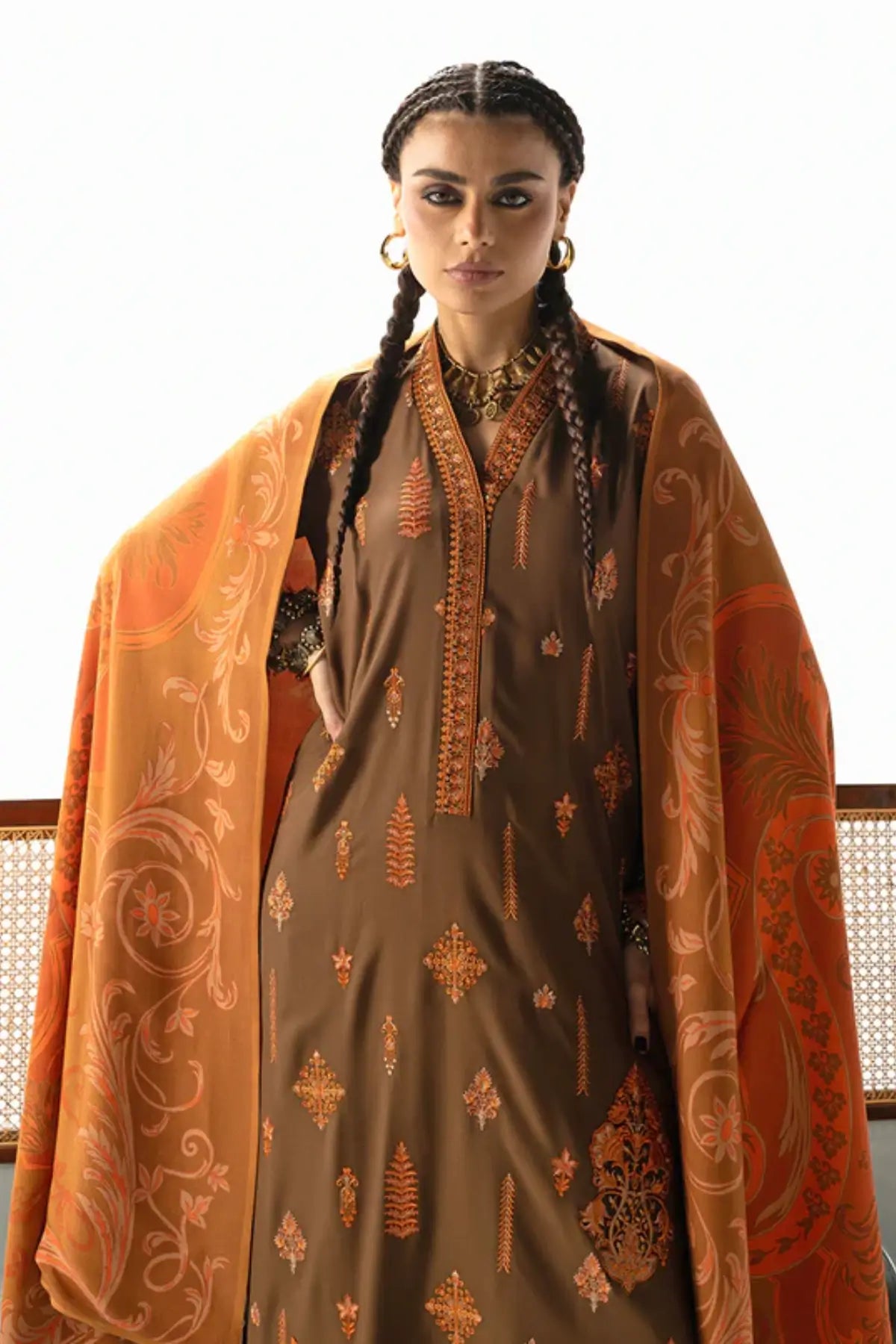 Zainab Chottani Rovi brown Marina twill winter outfit with patterned shawl for casual use, available at Pakistanimoda.