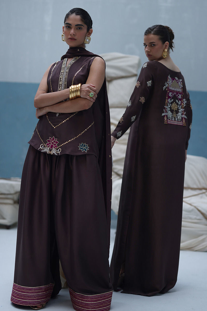 Deep taupe Pakistani raw silk kurta with farshi culottes and medium silk dupatta – formal 3-piece embroidered suit for weddings and Eid abroad.