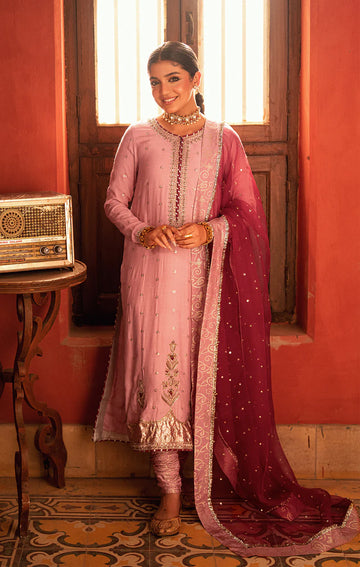 SUHA pink gold Pakistani outfit with Thai silk shirt, embellished chori dar pajama, and organza dupatta – formal stitched suit by Pakistanimoda.com