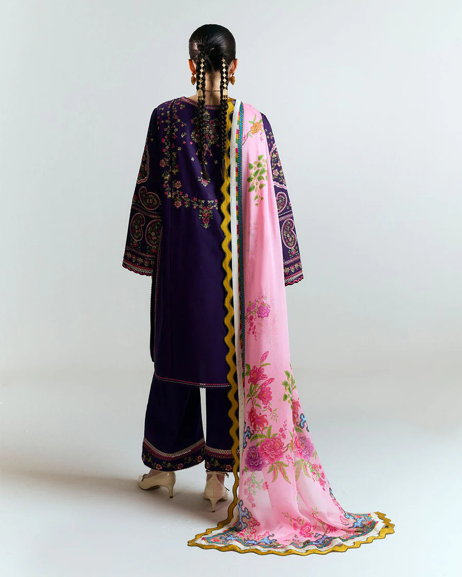 Sagar-Geometric border and floral motif ethnic ensemble