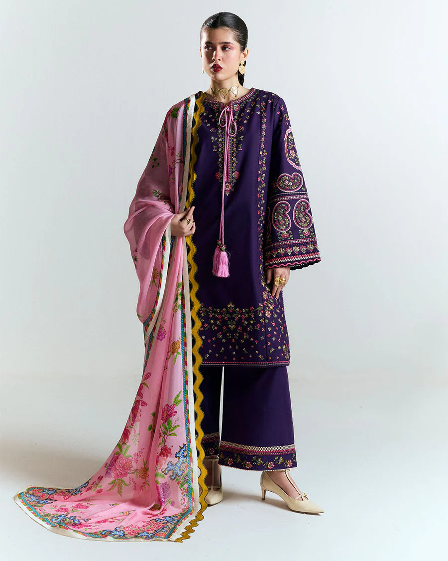 Sagar-Geometric border and floral motif ethnic ensemble