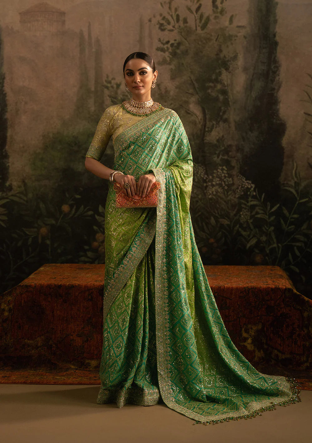 Aik Sari Edit ’25 Look 07 – Pakistani designer green jamawar embroidered silk saree with blouse & petticoat, stitched outfit at Pakistanimoda.