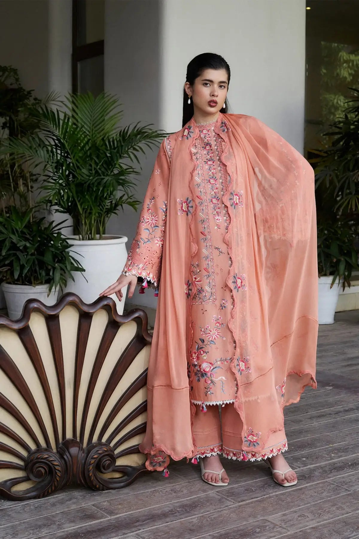 Sarsar Hussain Rehar Pret SS'26 peach embroidered lawn suit with chiffon dupatta at Pakistanimoda.