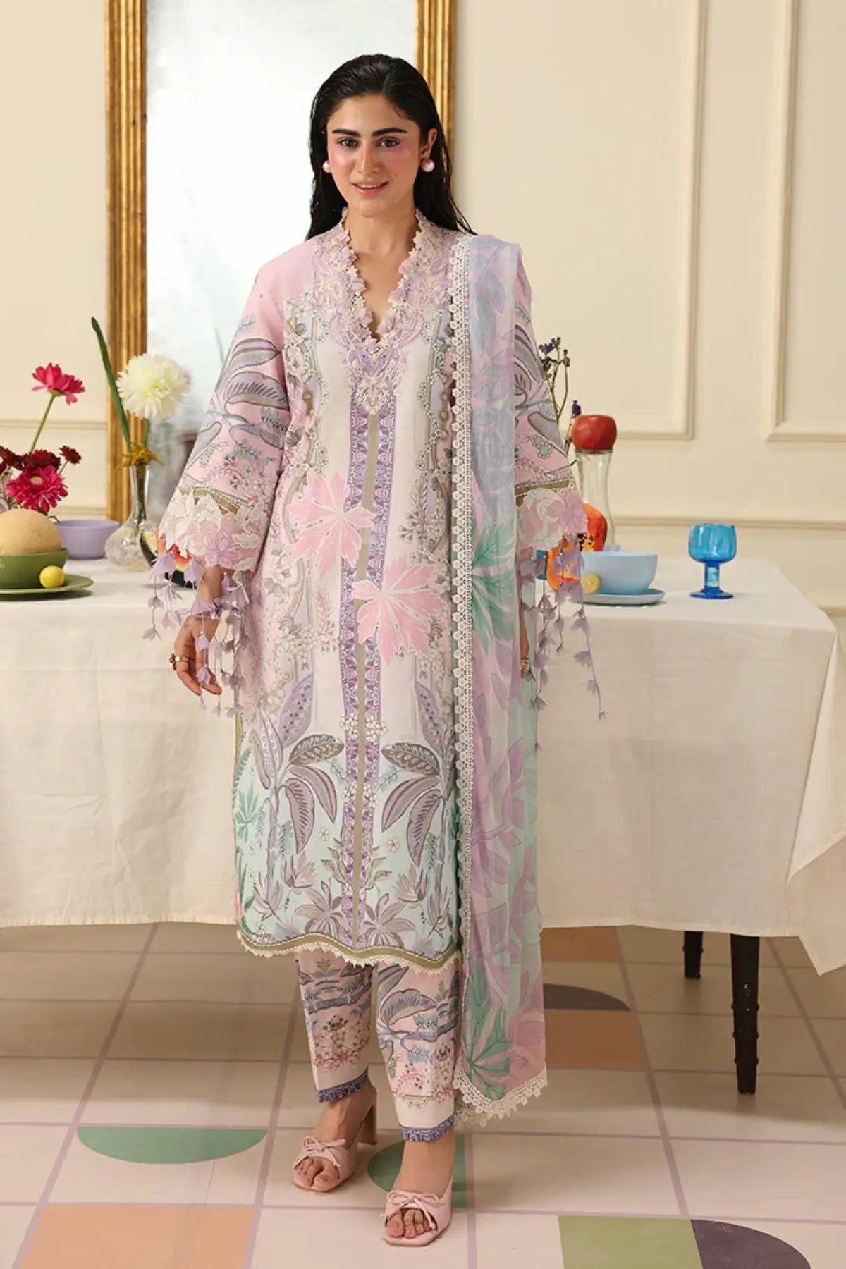 Serena Bloom Mushq Soleil Prints pink stitched lawn suit with chiffon dupatta and embroidered lace details
