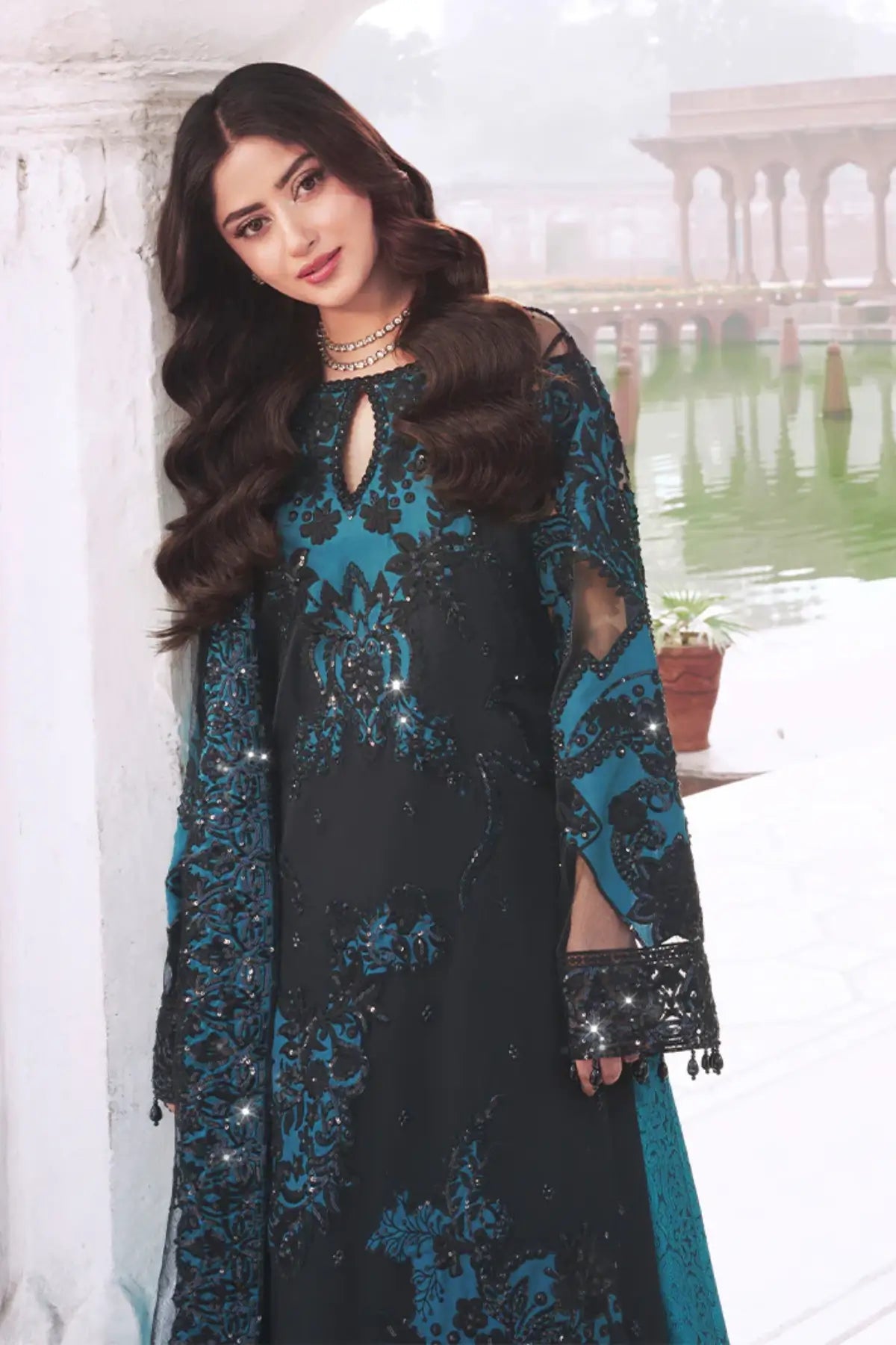 Shabnum black stitched party wear dress worldwide embroidered net stone work jamawar trouser Pakistanimoda.com