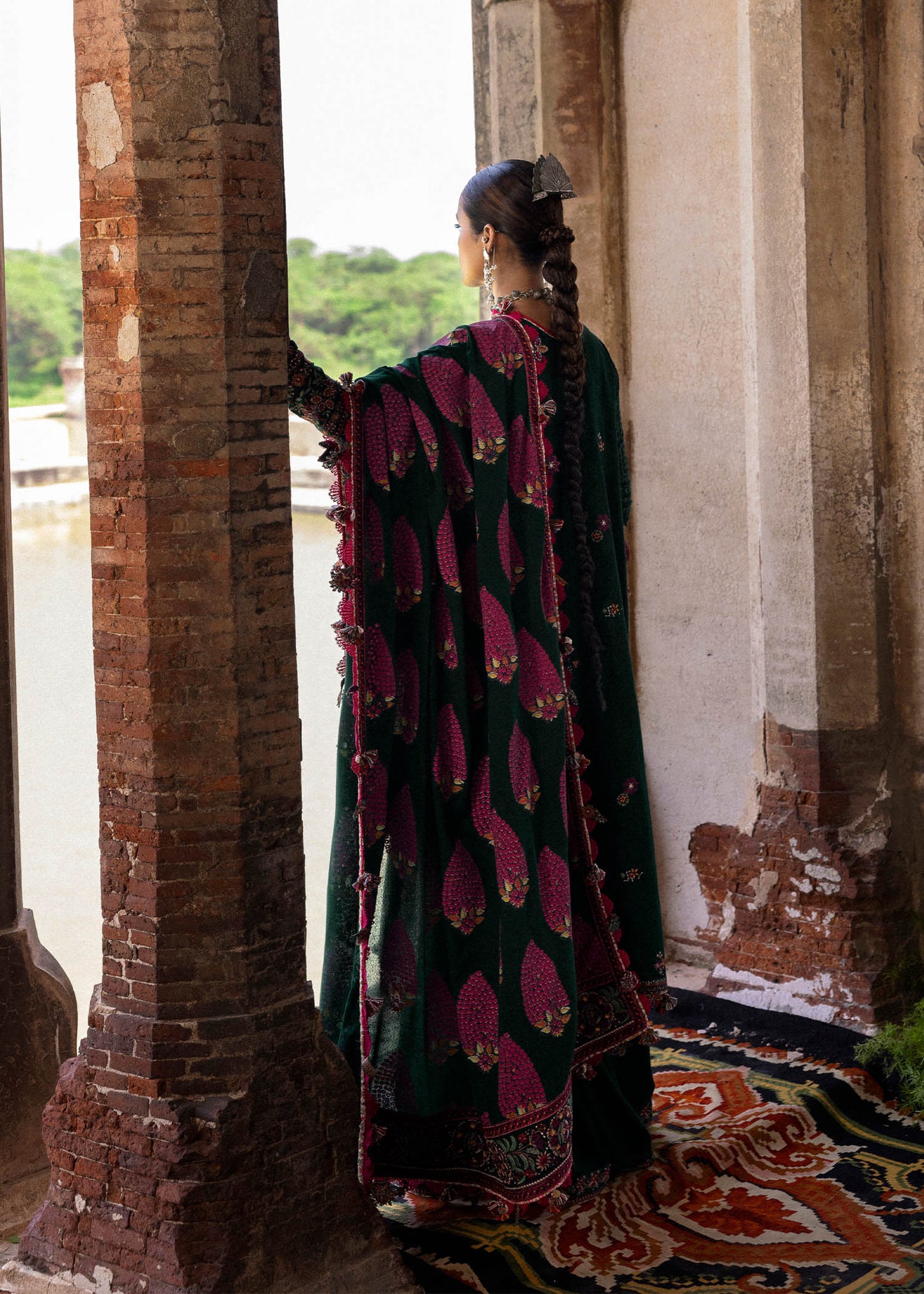 Shayra Green Karandi Stitched Suit with Embroidered Shawl by Hussain Rehar | pakistanimoda.com