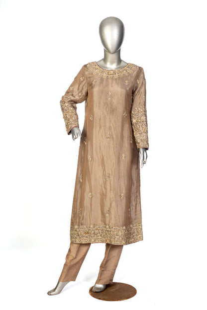 MariamRaj Gold Tissue Wedding Outfit with Maroon Net Dupatta – Shehnaz