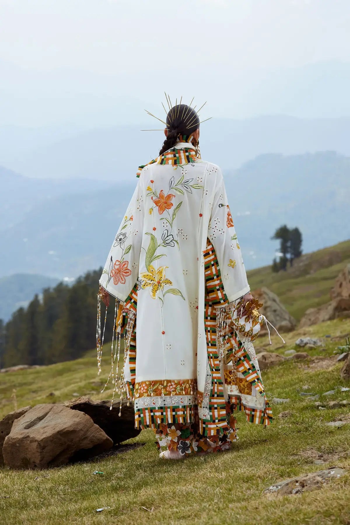 Sonamarg EL26-09 A ivory Élan Lawn'26 stitched 3PC suit with silk dupatta