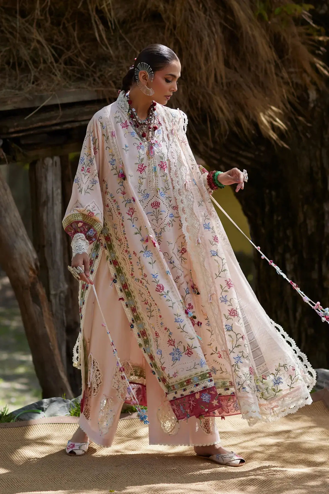 Sozraag EL26-03 A blush rose Élan Lawn'26 stitched 3PC suit with organza dupatta