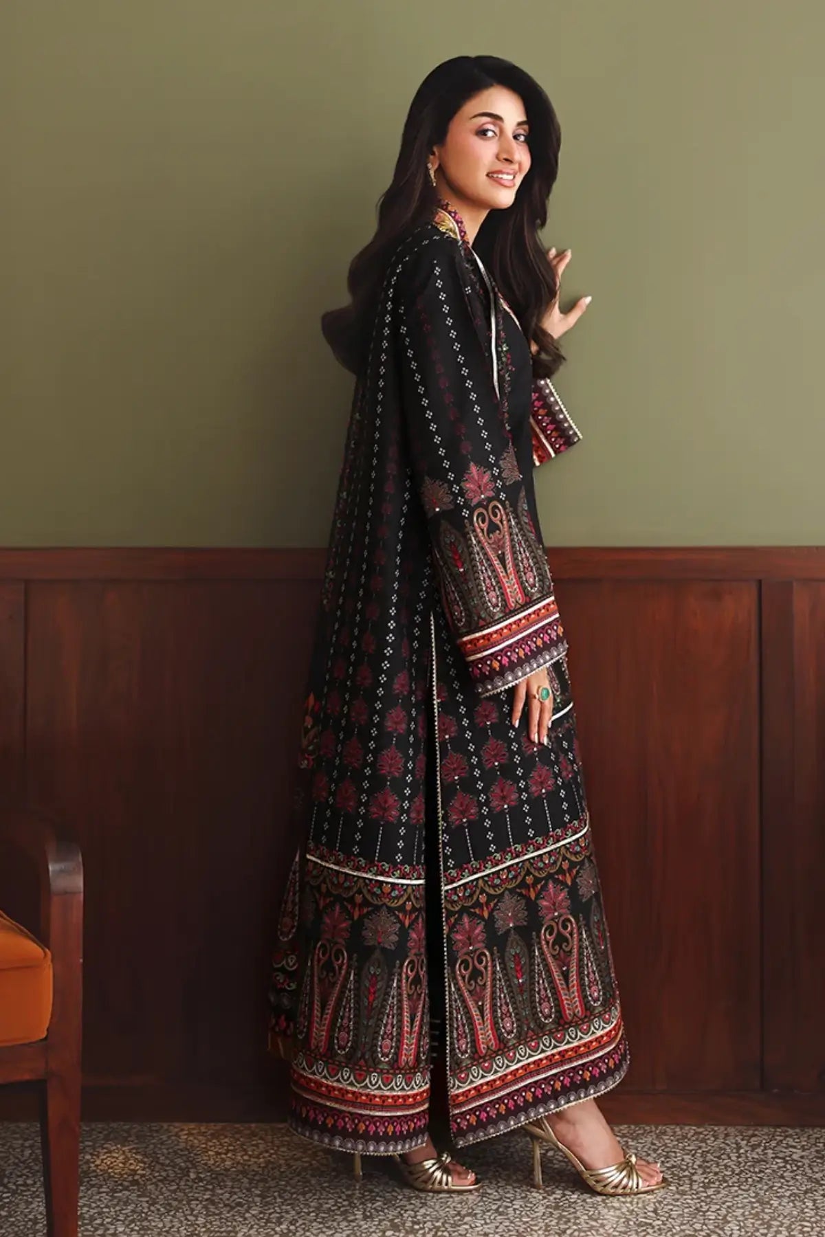 Star Off Duty Nirvana Anmol Edit black printed embellished raw silk traditional stitched Pakistani 3 piece with printed silk dupatta