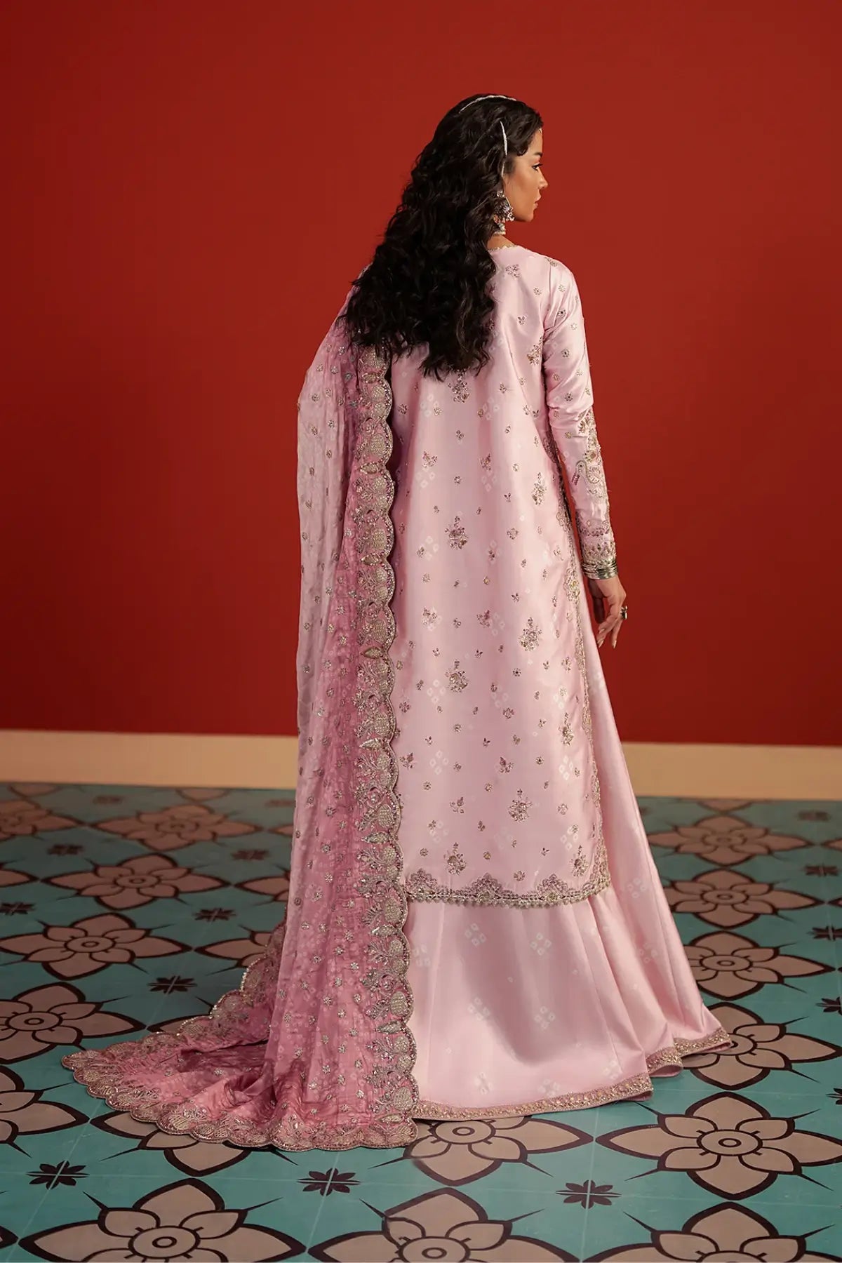Sufiya Afrozeh pastel pink raw silk Pakistani formal wear 2025 stitched outfit Pakistanimoda.