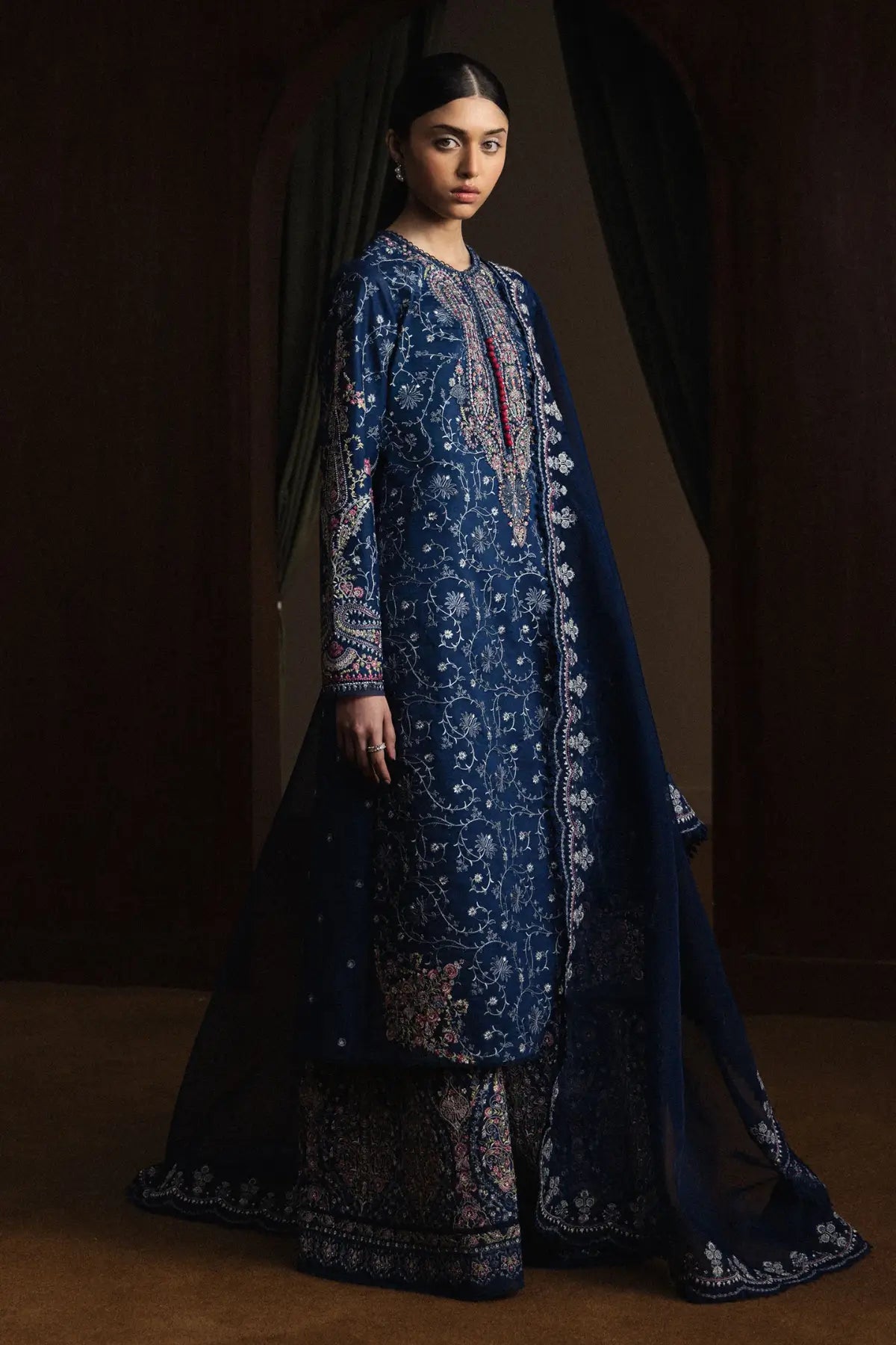 Zara Shahjahan Suiyo-D9 navy blue chikankari embroidered lawn suit with organza dupatta and cambric trouser