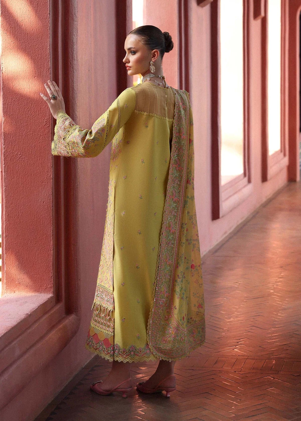 Summer- Elysia Luxury Lawn’25 Ensemble By- Kanwal Malik