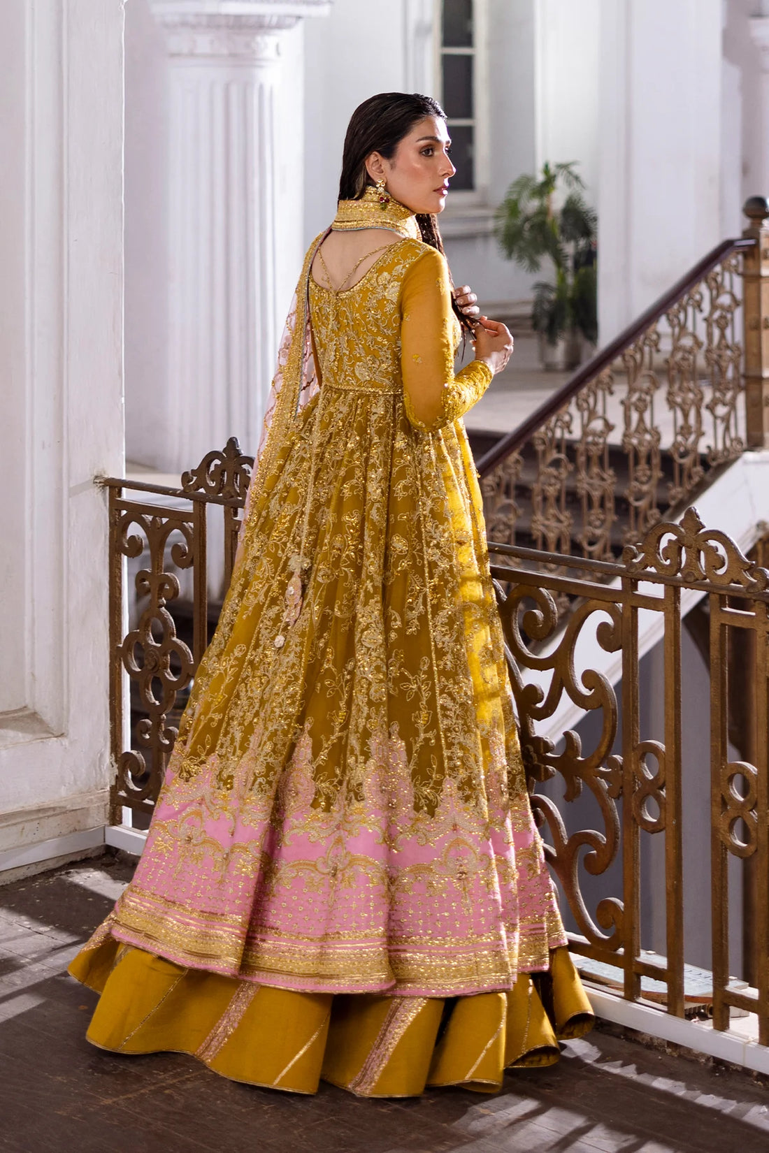 Sunberry Pakistani bridal pishwas lehenga suit with dupatta – Erum Khan Jahan Vol IV stitched wedding outfit.