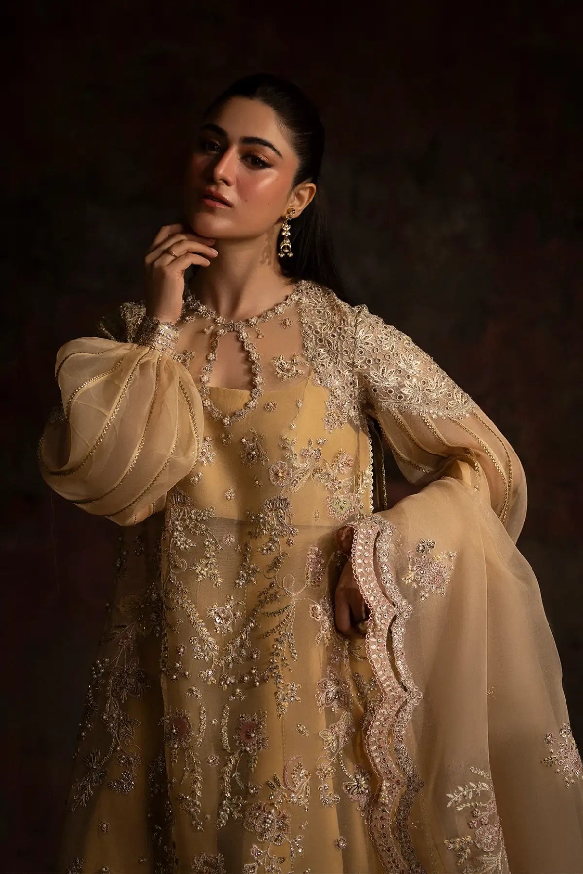 Sunehri Nyra stitched Eid wedding sharara Canada.