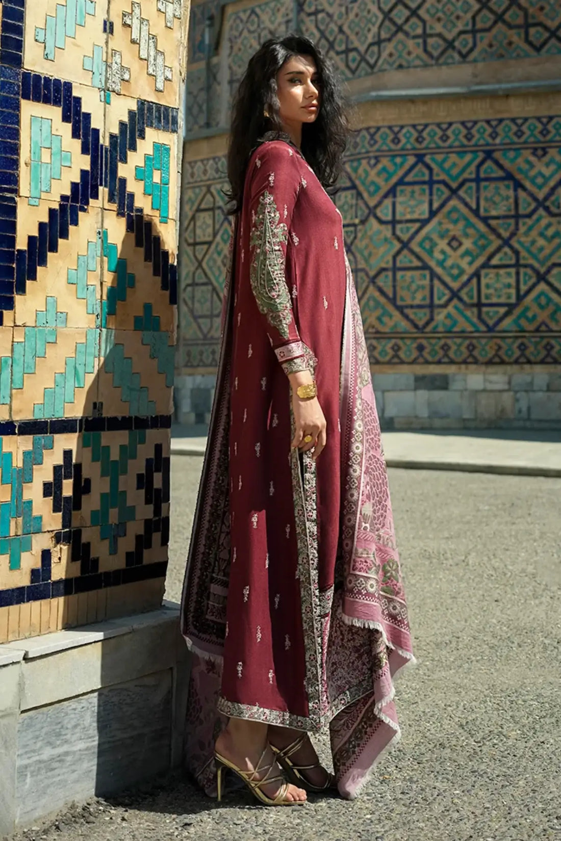 Timurid Rose by Mushq Broadway Winter 2026 berry pink embroidered crepe stitched winter suit with jacquard shawl