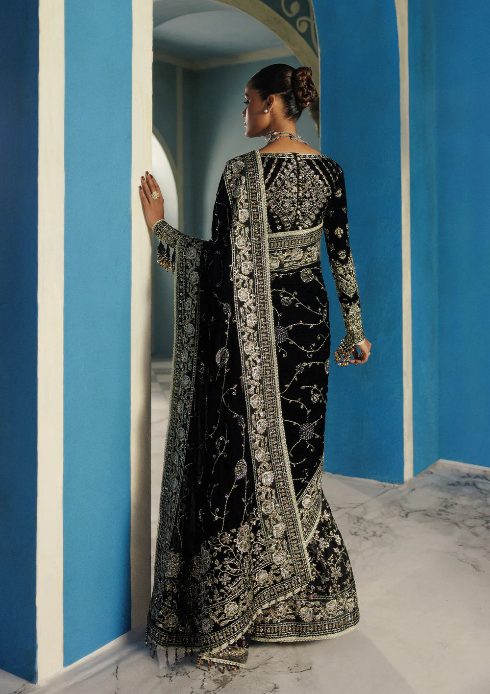 Aik Udaipur Look 04 black velvet embroidered saree for destination events and festive celebrations – available now at Pakistanimoda.com