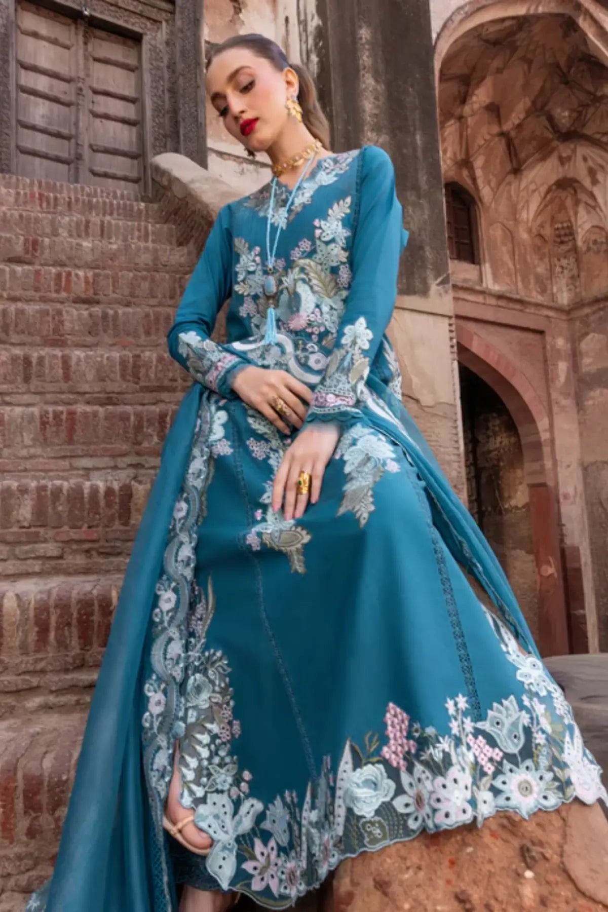 Saira Shakira Breeze VERA-9-A teal lawn stitched suit with cotton net dupatta