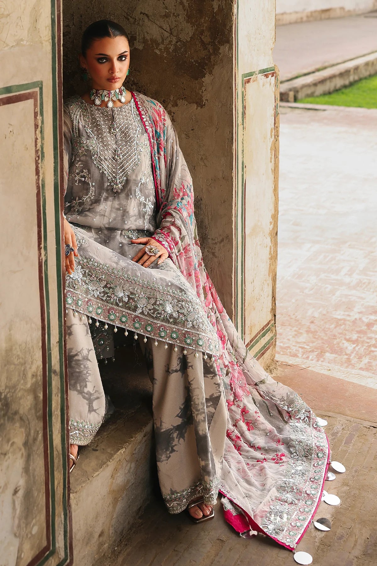 VSL25-27 grey chiffon embroidered Pakistani formal dress with raw silk trouser and embroidered chiffon dupatta – Shop worldwide online at Pakistanimoda.