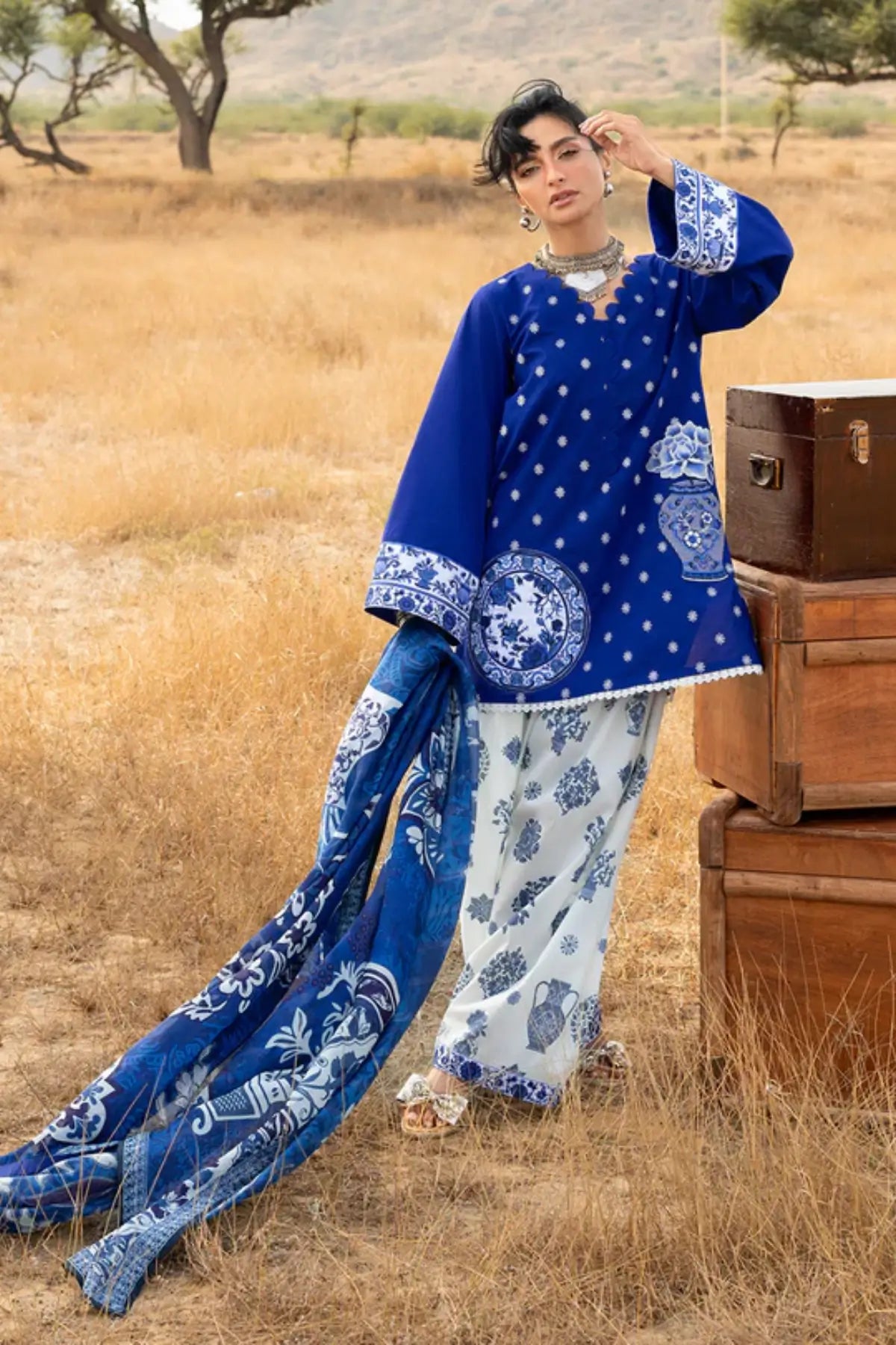 Zainab Chottani Veyra navy chikankari stitched lawn 3PC with silk dupatta