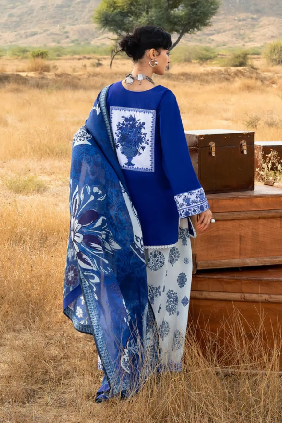 Zainab Chottani Veyra navy chikankari stitched lawn 3PC with silk dupatta