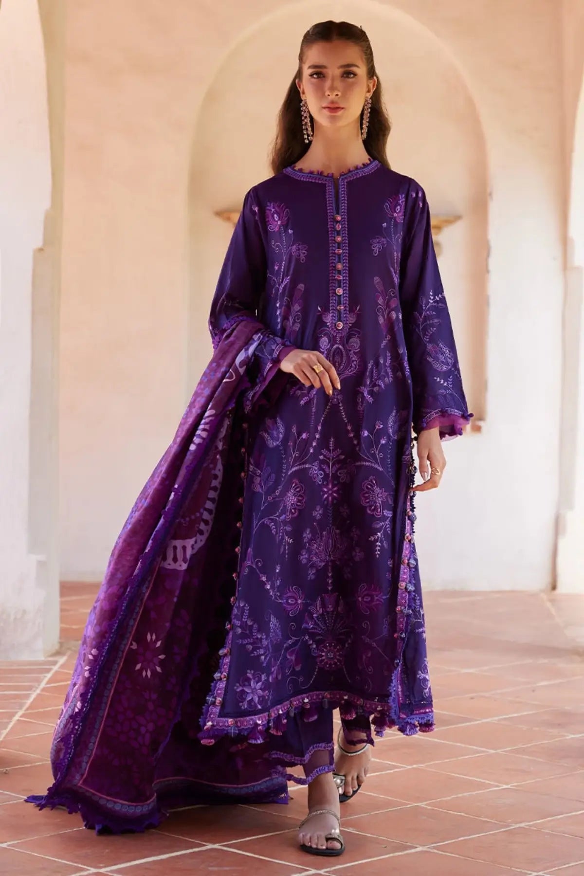 Farah Talib Aziz Vicenta Violet stitched violet lawn suit with silk dupatta