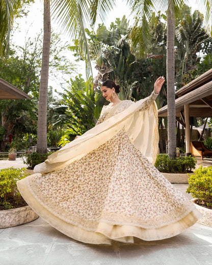 Vinika- Zinnia Luxury Lawn Ensemble'25 By- Faiza Saqlain
