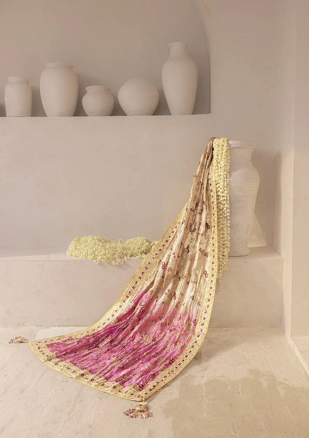 AIK Wedding Festive 25 Vol 2 light gold tissue embroidered shawl – Pakistanimoda.com