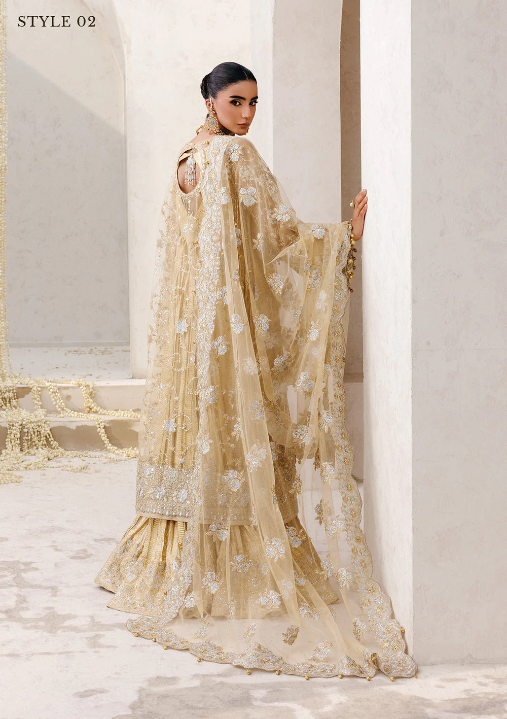AIK gold stitched luxury wedding formal with net dupatta – Pakistanimoda.com