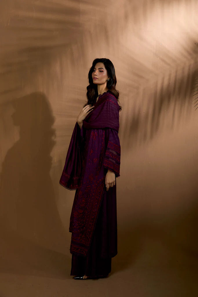 Sobia Nazir WS25-2B purple embroidered herringbone stitched winter suit with shawl, available worldwide at Pakistanimoda.