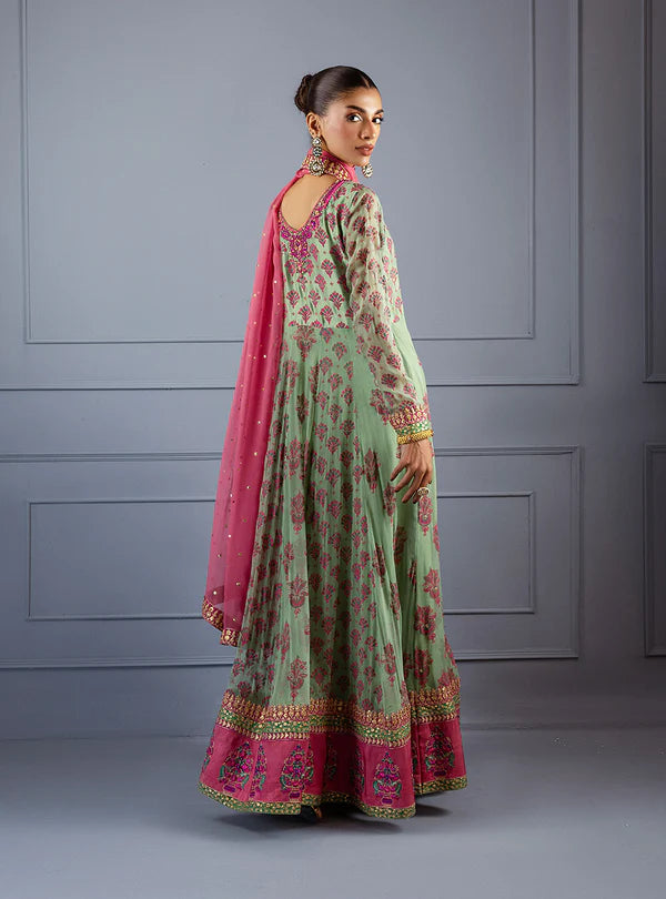 Zainab Chottani stitched embroidered dress with intricate detailing, perfect for weddings and festive events. Available for worldwide shipping to the USA, UK, Canada, and more.