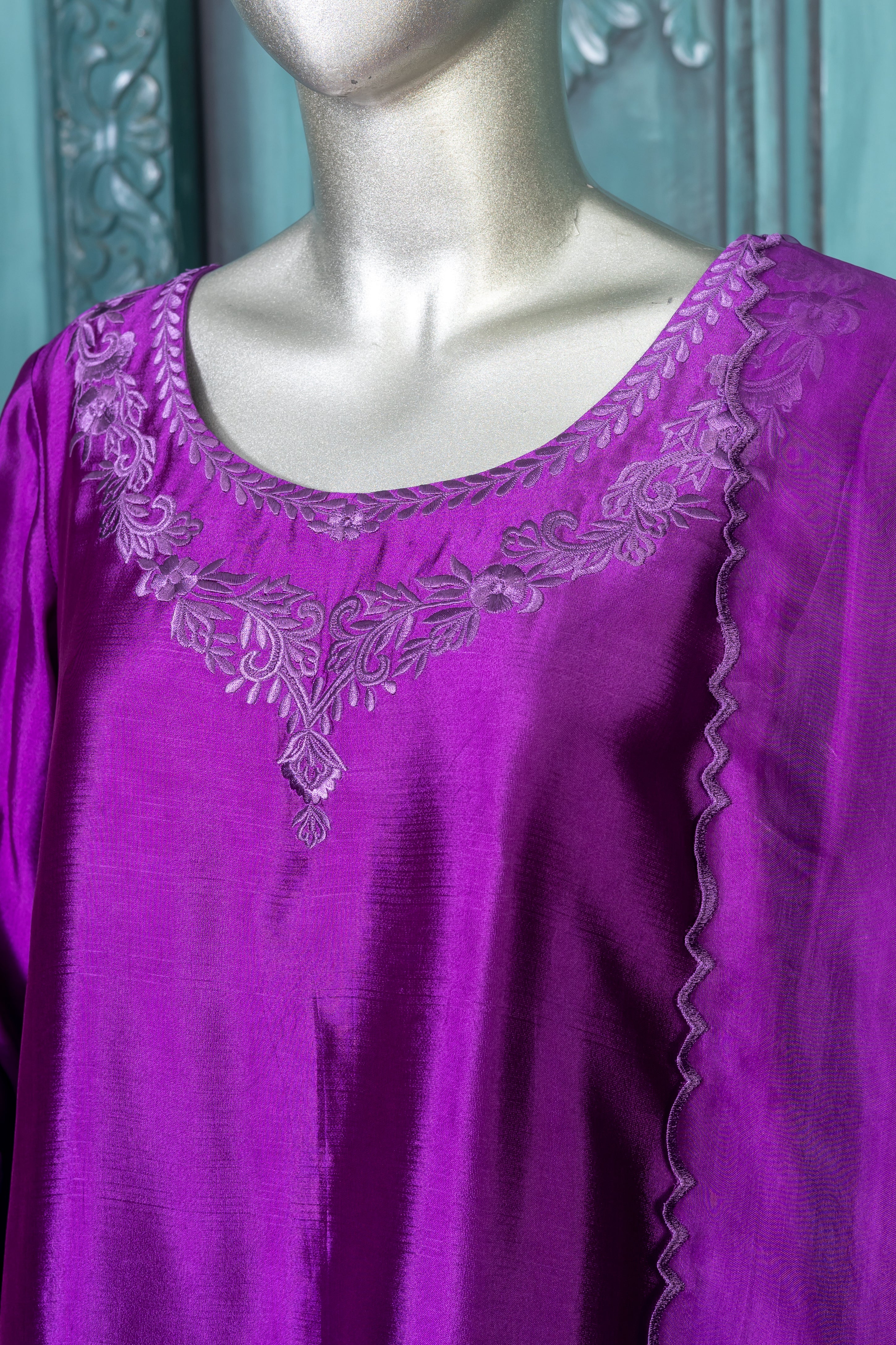 Zarnoor – Luxury Purple Sheesha Silk 3-Piece Outfit with Farshi Shalwar