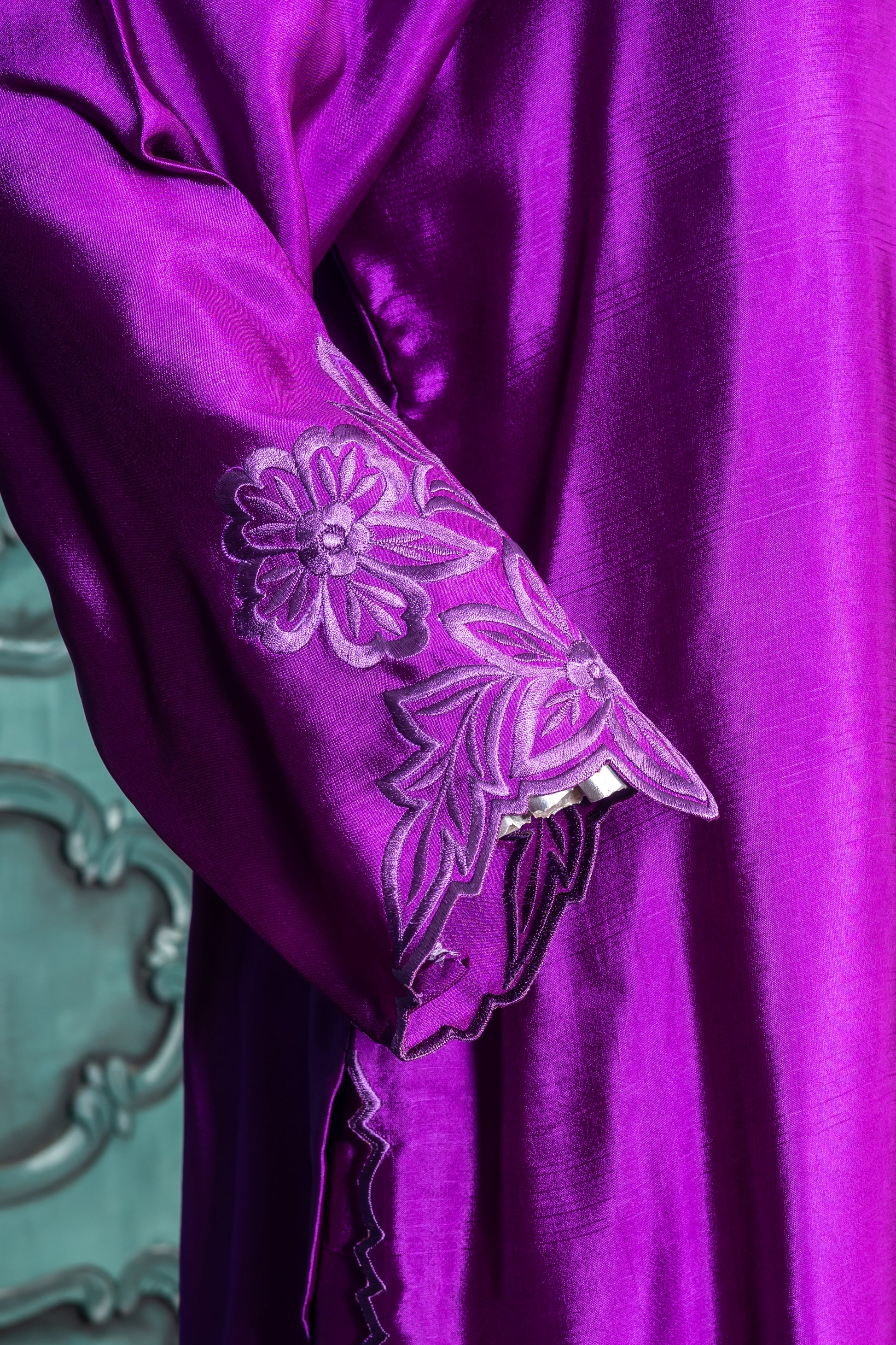 Zarnoor – Luxury Purple Sheesha Silk 3-Piece Outfit with Farshi Shalwar