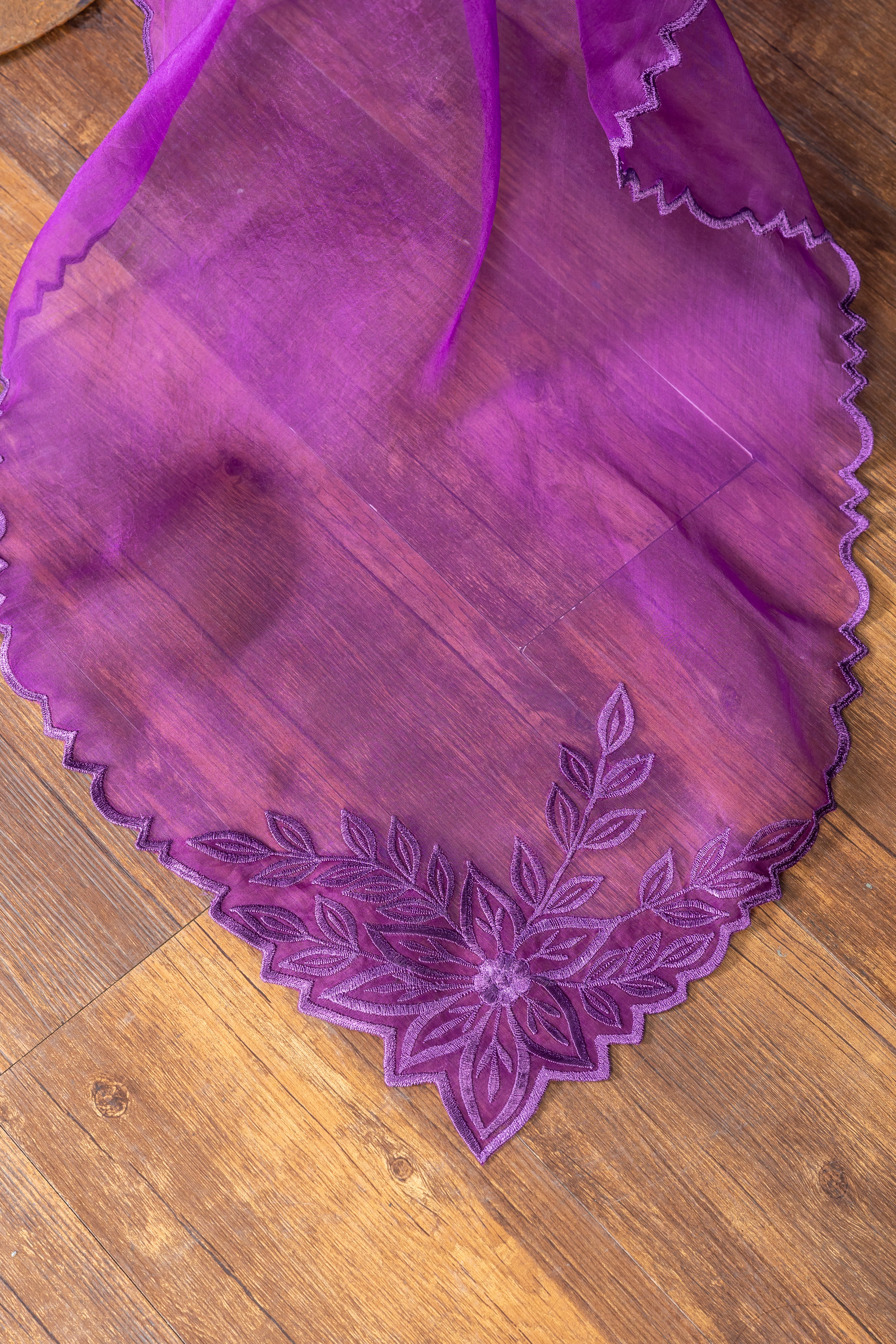 Zarnoor – Luxury Purple Sheesha Silk 3-Piece Outfit with Farshi Shalwar