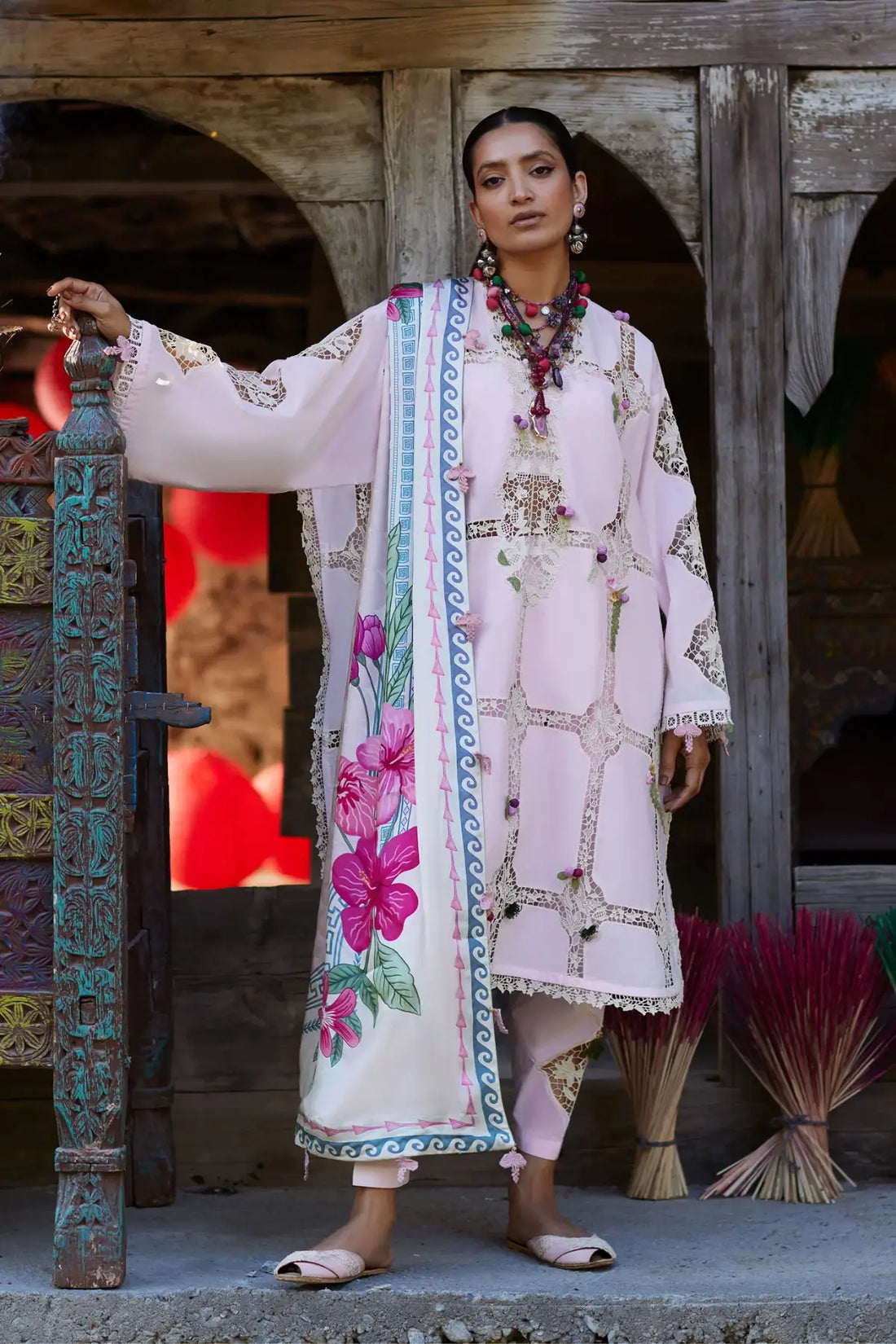 Zérin EL26-11 A pink embroidered Élan Lawn'26 stitched 3PC suit with silk dupatta 