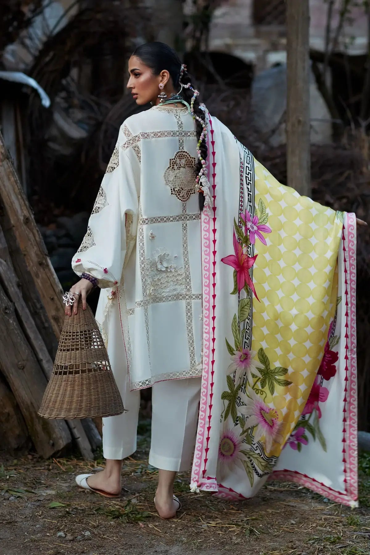 Zérin EL26-11 B ivory embroidered Élan Lawn'26 stitched 3PC suit with silk dupatta