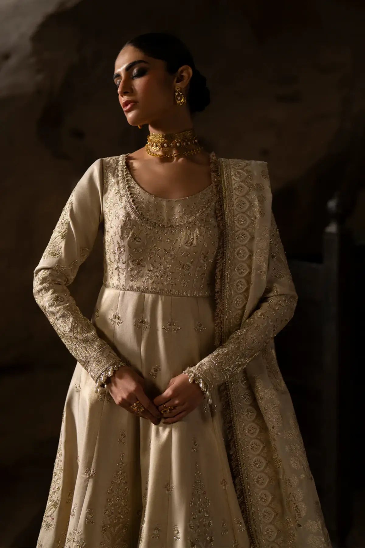 Saad Bin Shahzad Ivory Zari Silk Pishwas Zimal With Raw Silk Lehenga And Organza Dupatta For Nikah Ceremony Pakistanimoda.