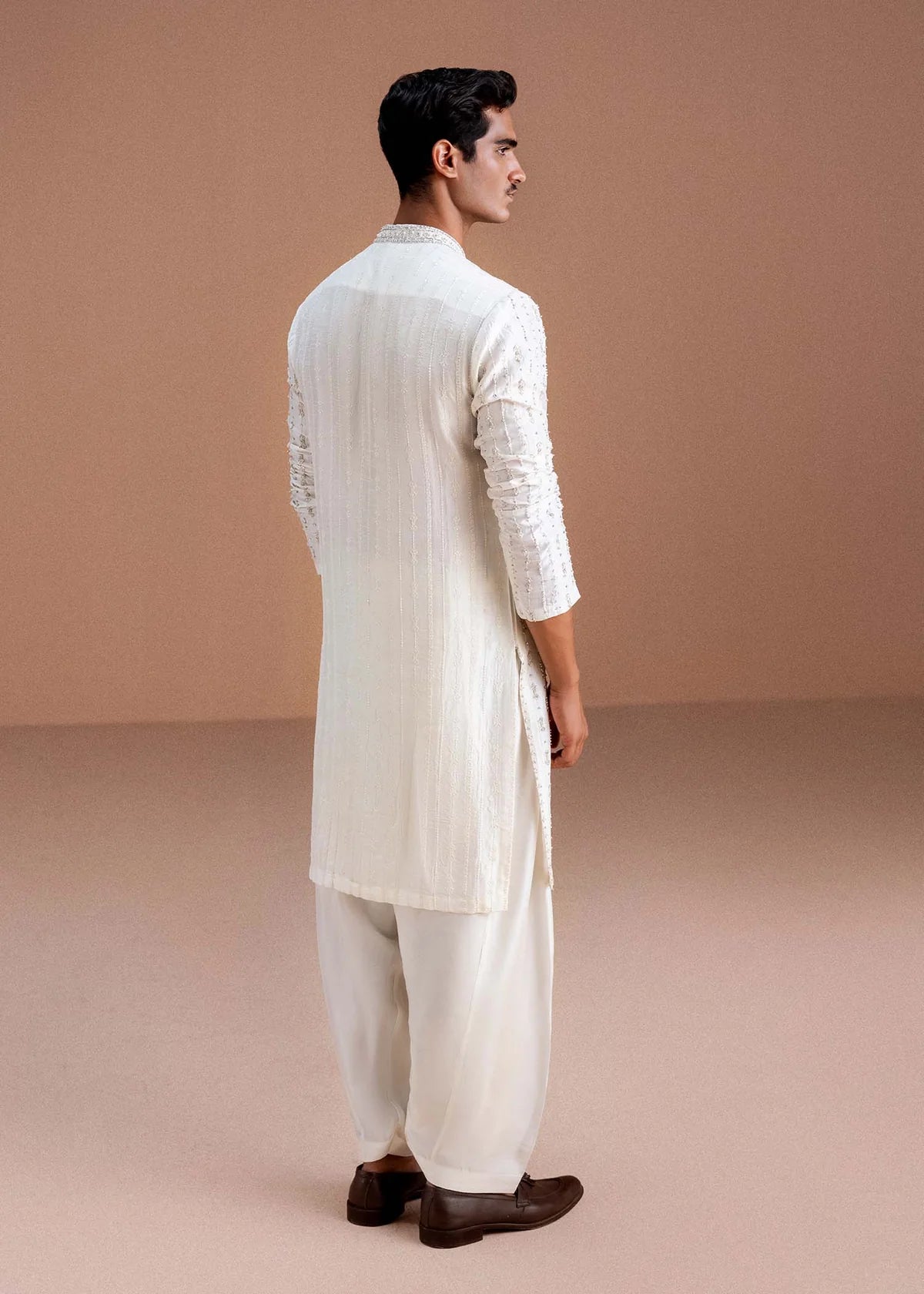 Zyaan Pakistani men’s off-white kurta shalwar in Korean raw silk
